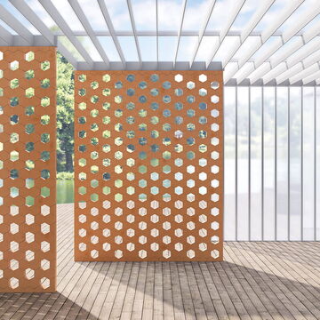 zwei Außenwände auf einer Terrasse aus den Designerfliesen Hives, im Hintergrund ein See